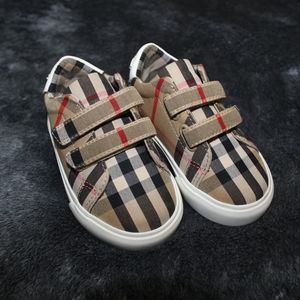 Burberry Baby Shoes!🥰